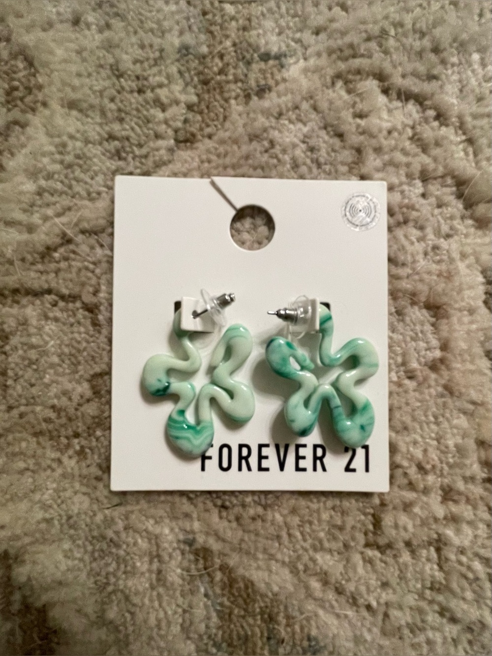 Forever 21: Mint Green Swirl Flower Stud Earrings